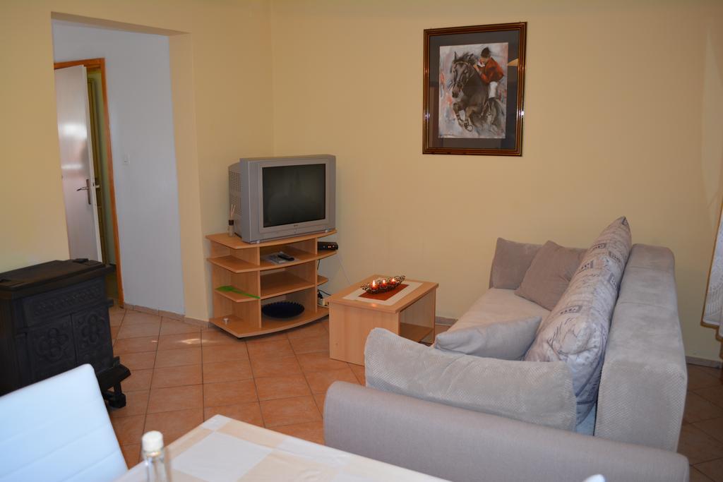 Holiday Home Lana Saborsko Екстер'єр фото