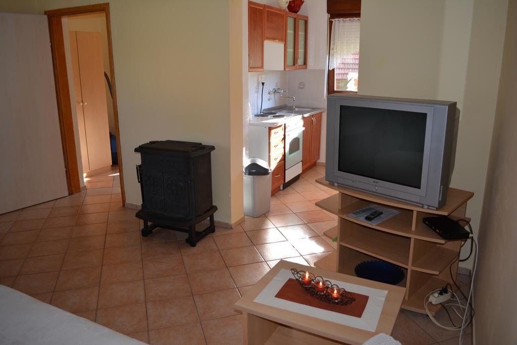 Holiday Home Lana Saborsko Екстер'єр фото